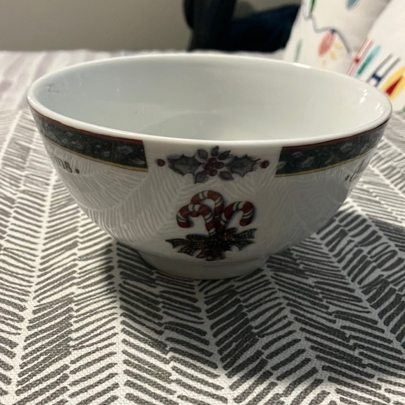 Vintage set of 3 A Christmas Story cereal/ice cream bowls - Picture 1 of 7